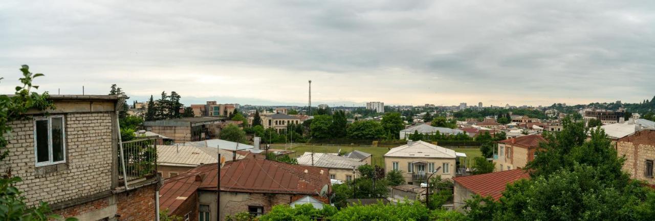 Hotel BANI Koetaisi Buitenkant foto